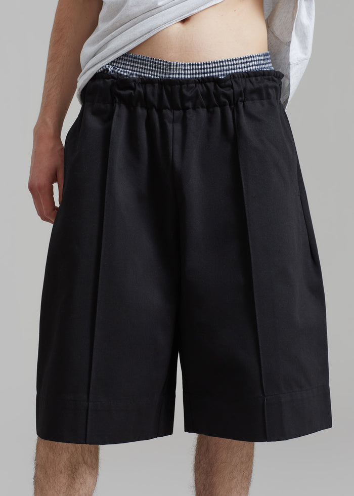 Adan Bermuda Shorts - Black