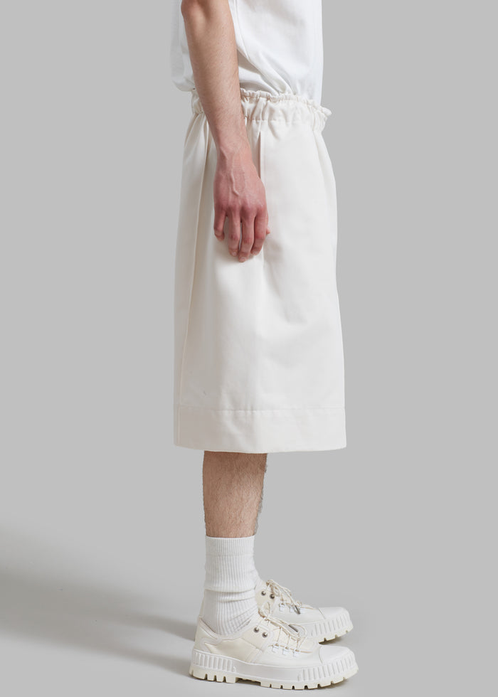 Adan Bermuda Shorts - Cream