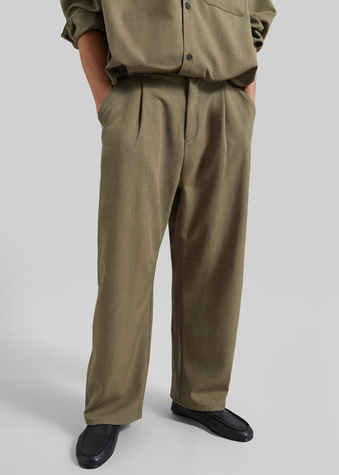Alessio Straight Trousers - Olive