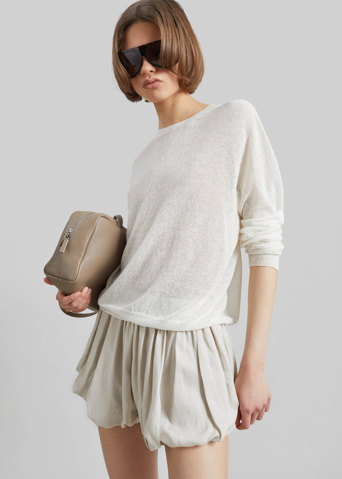 Alina Linen Bubble Hem Shorts - Light Beige