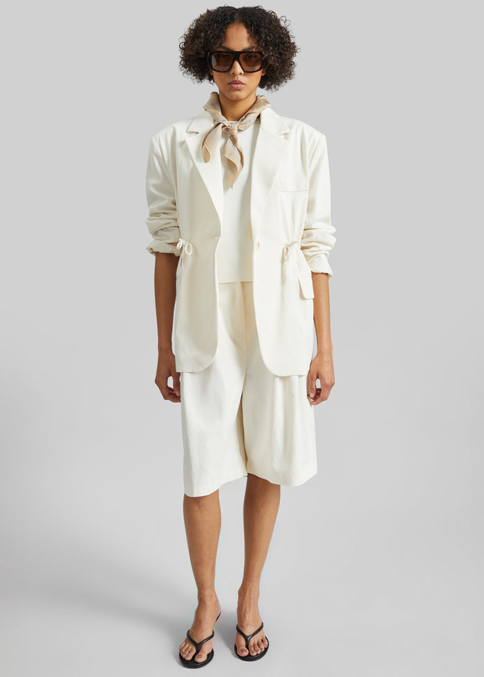 Altea Pleated Bermuda Shorts - Ivory