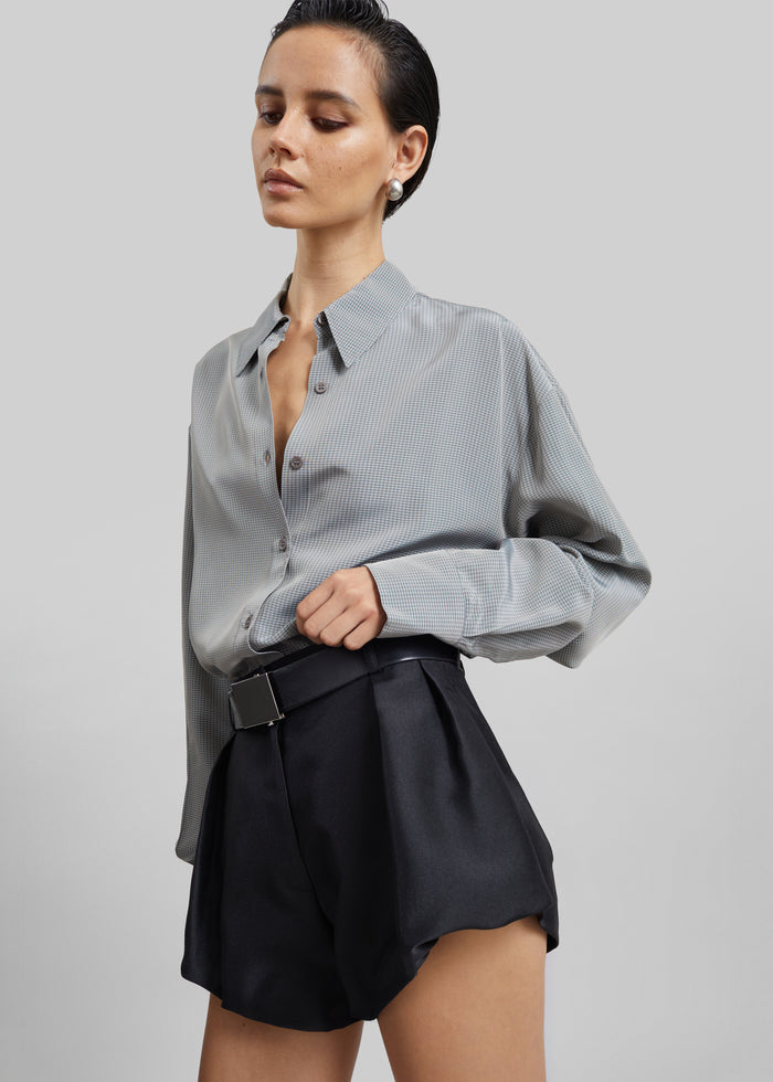 Arles Bubble Hem Shorts - Black