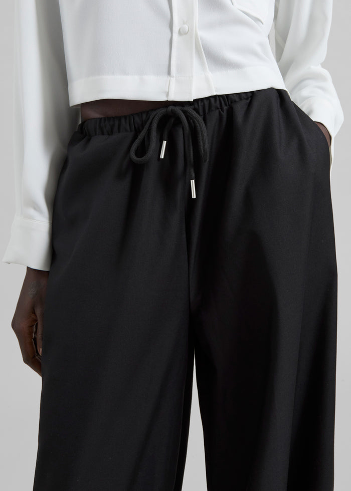 Aubray Balloon Pants - Black