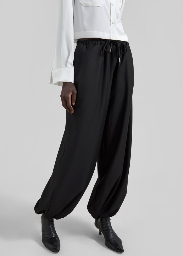 Aubray Balloon Pants - Black