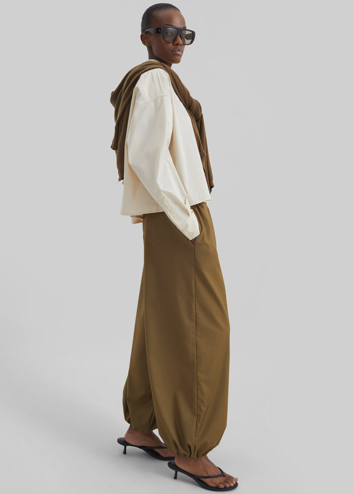 Aubray Balloon Pants - Olive Brown