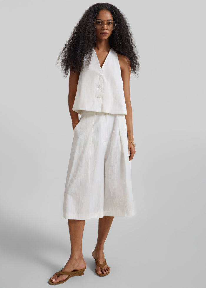 Aurea Wide Bermuda Shorts - Ivory