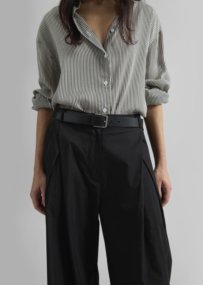 Ballia Pleated Pants - Black