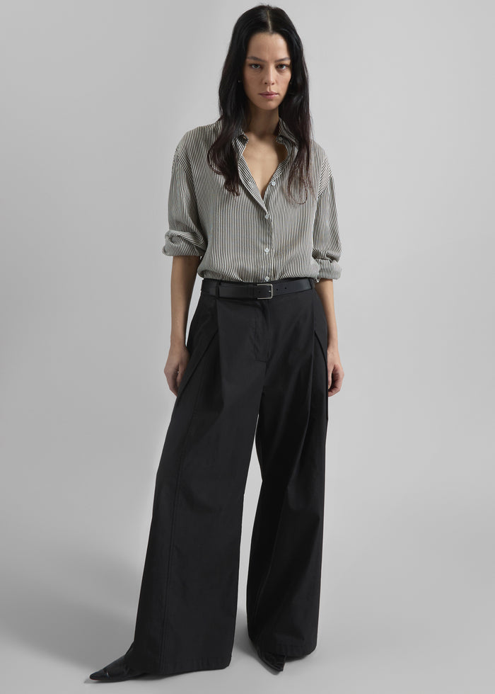 Ballia Pleated Pants - Black