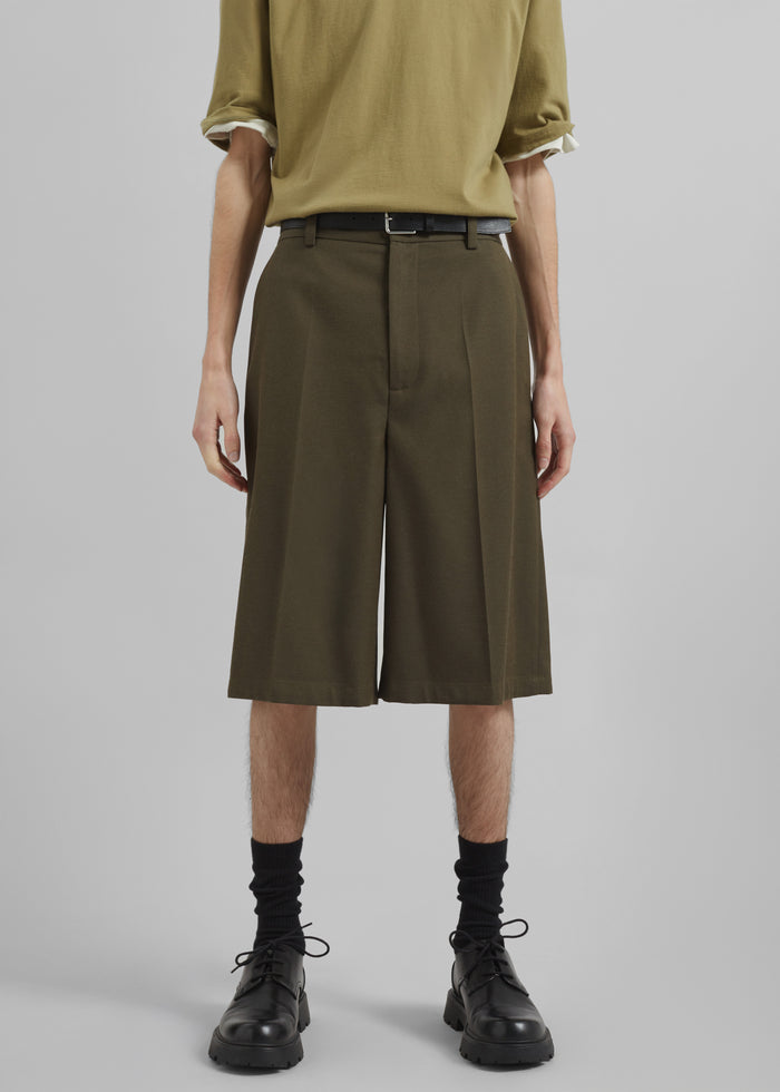 Belgrave Bermuda Shorts - Army Green