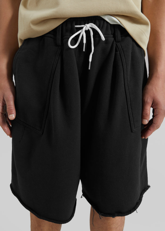Bellino Raw Hem Sweatshorts - Black