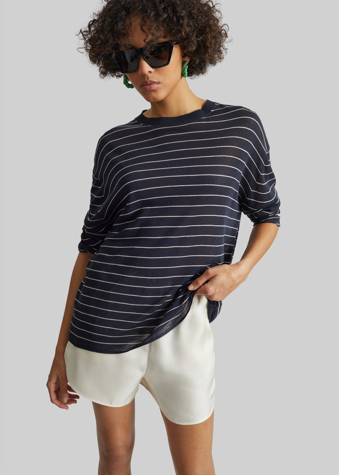 Biarritz Fine Knit Pullover - Navy/White Stripe
