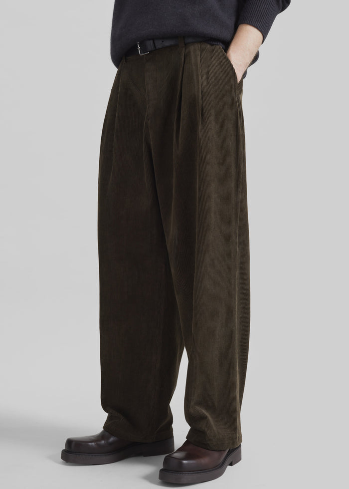 Bryant Corduroy Pants - Brown
