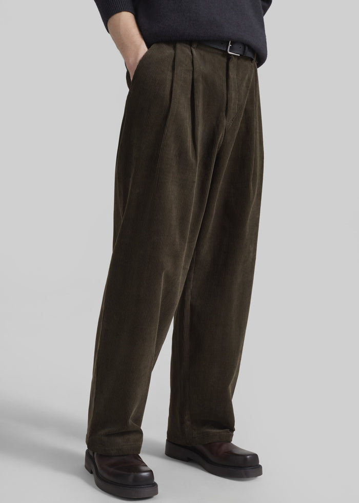 Bryant Corduroy Pants - Brown