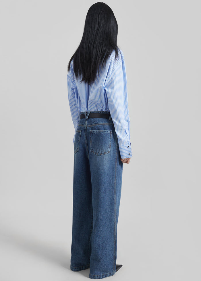 Buxton Pleated Wide Jeans - Medium Wash