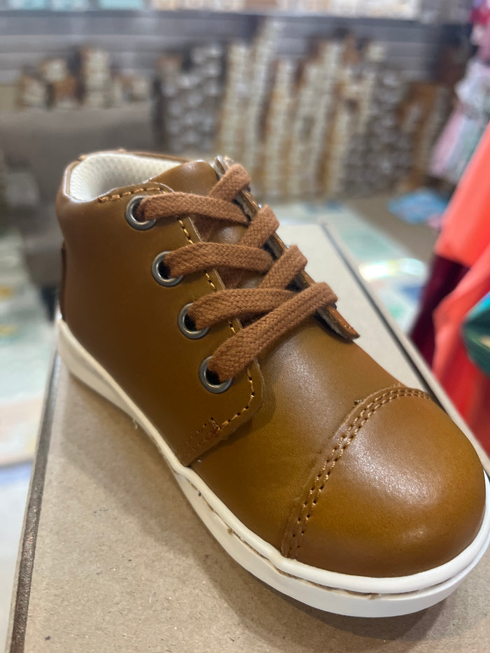 camel mid boot