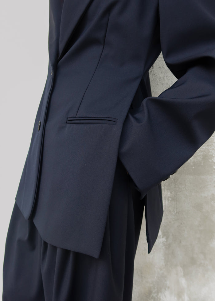 Canmore Double Vent Blazer - Navy