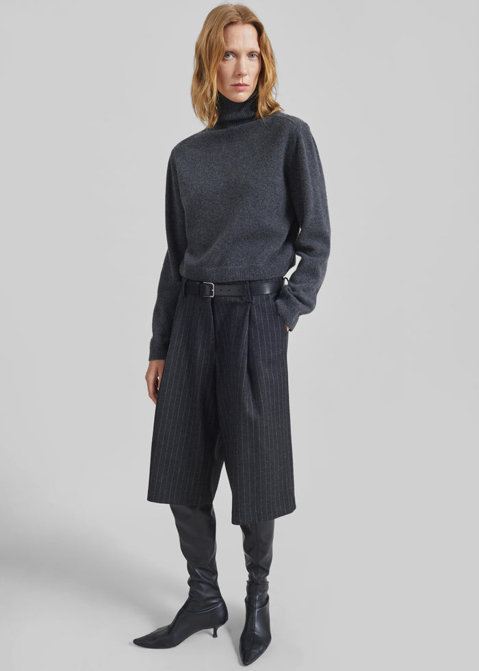 Carlow Bermuda Shorts - Charcoal/White Pinstripe