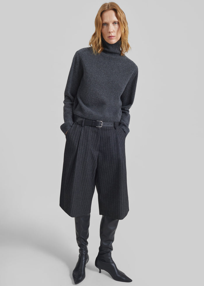 Carlow Bermuda Shorts - Charcoal/White Pinstripe