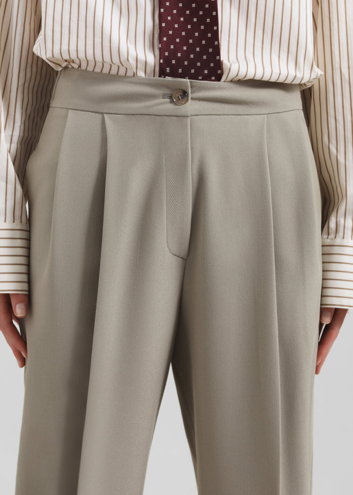 Dina Pleated Trousers - Light Taupe