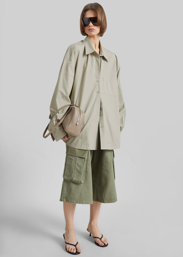Dorva Cargo Bermuda Shorts - Pale Olive