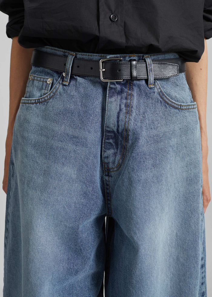 Elga Barrel Leg Jeans - Medium Wash