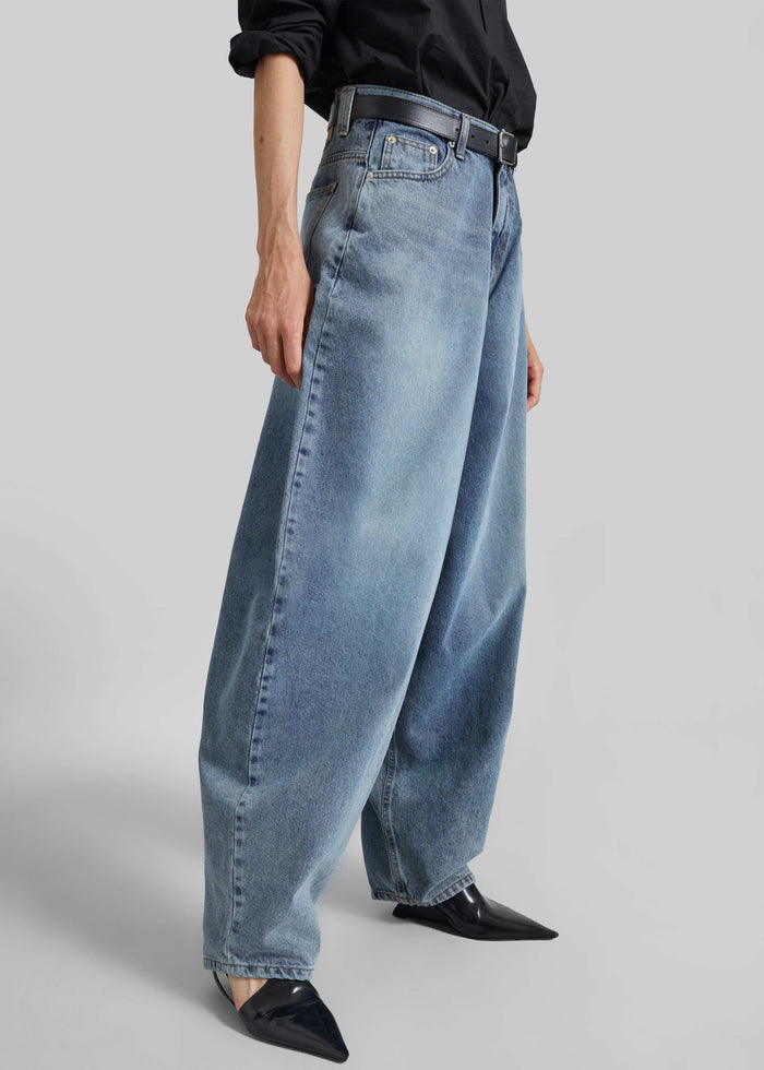 Elga Barrel Leg Jeans - Medium Wash