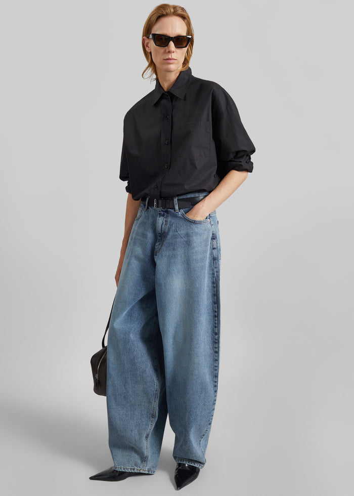 Elga Barrel Leg Jeans - Medium Wash