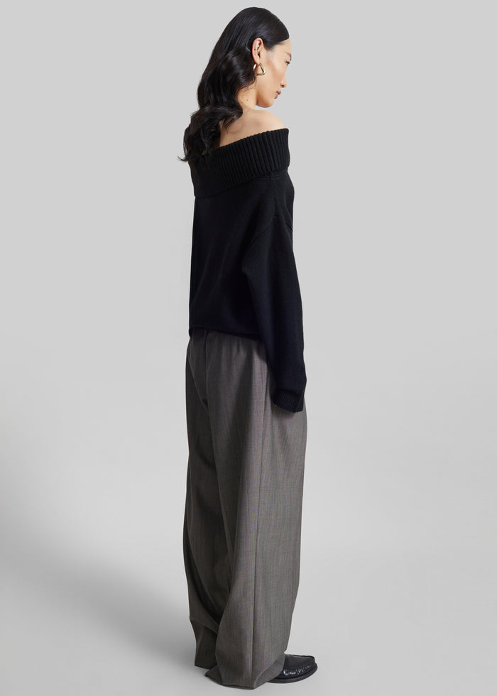 Erena Pleated Trousers - Dark Taupe