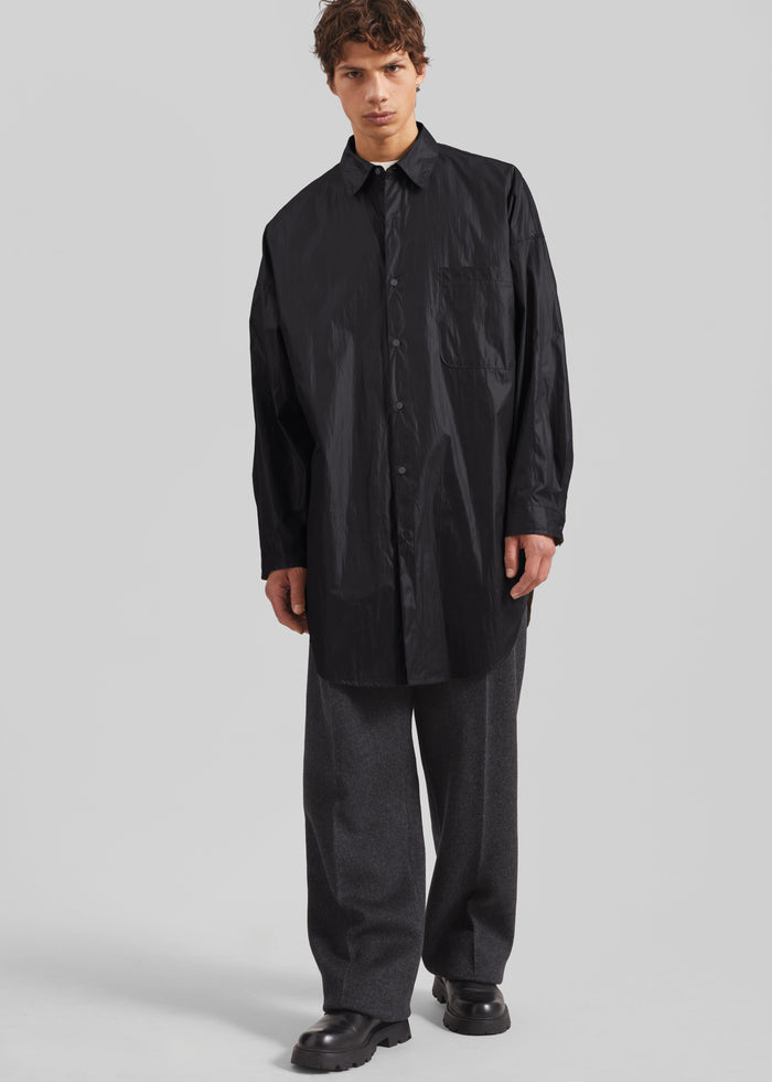 Etah Lustrous Oversized Shirt - Black
