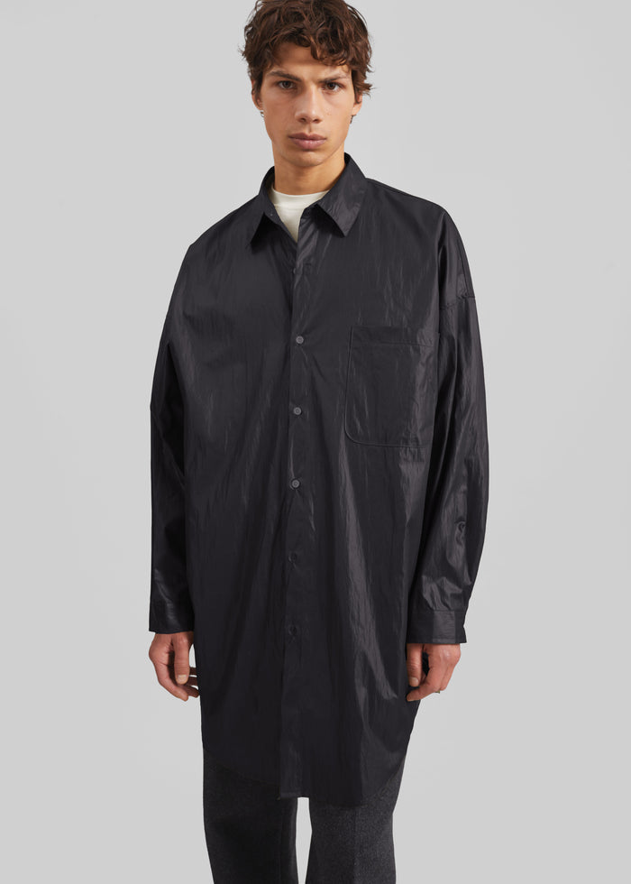 Etah Lustrous Oversized Shirt - Black