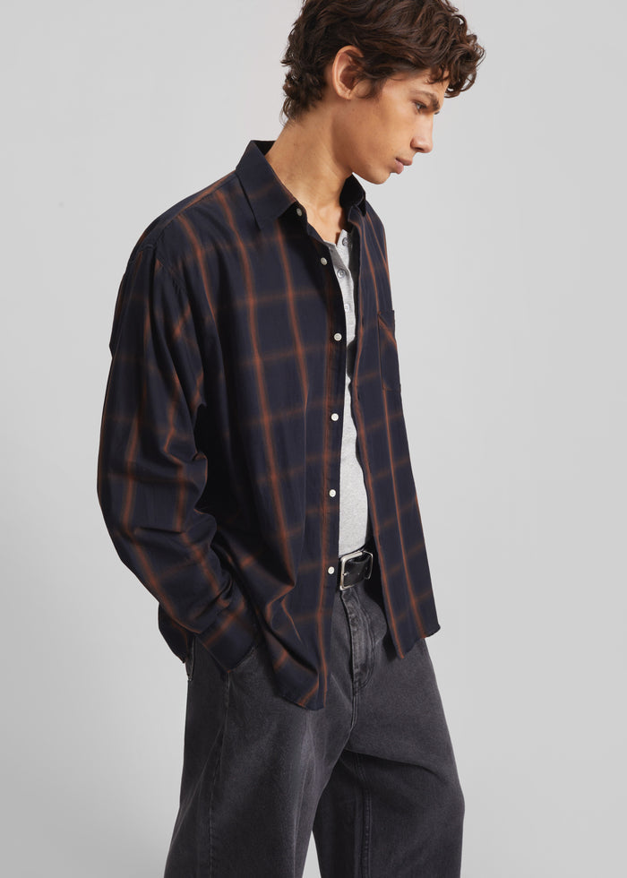 Evald Shirt - Navy Plaid