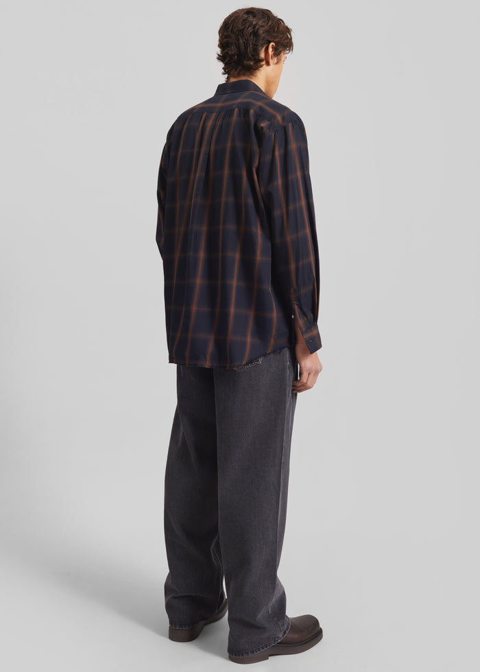 Evald Shirt - Navy Plaid