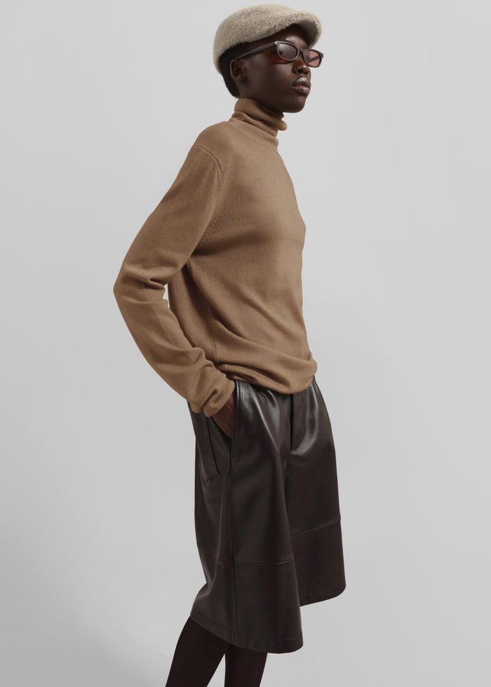 Eve Thin Turtleneck Sweater - Camel