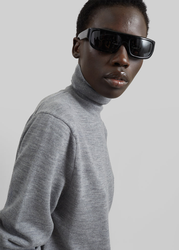 Eve Thin Turtleneck Sweater - Light Grey