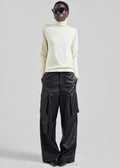 Eve Thin Turtleneck Sweater - Pale Yellow