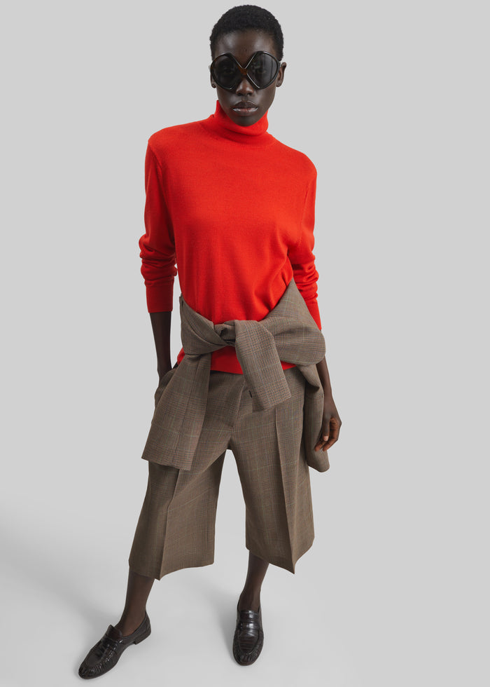 Eve Thin Turtleneck Sweater - Red