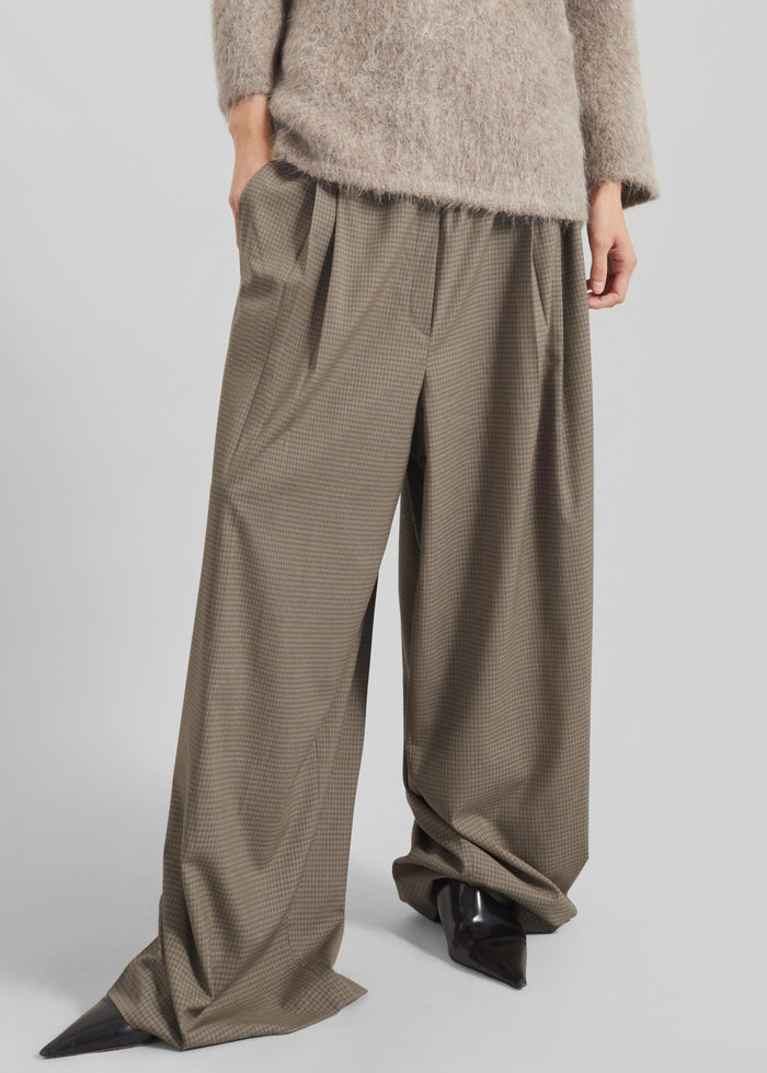 Gistel Pleated Pants - Beige Plaid