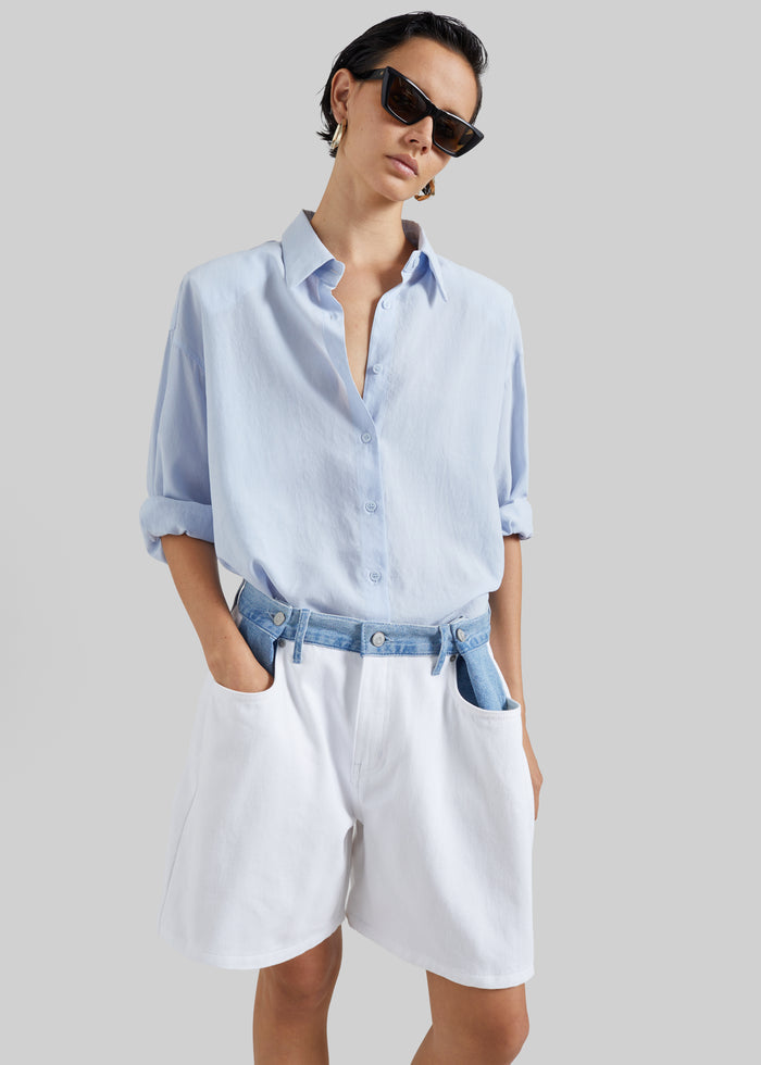 Hayla Contrast Denim Shorts - Off White/Blue