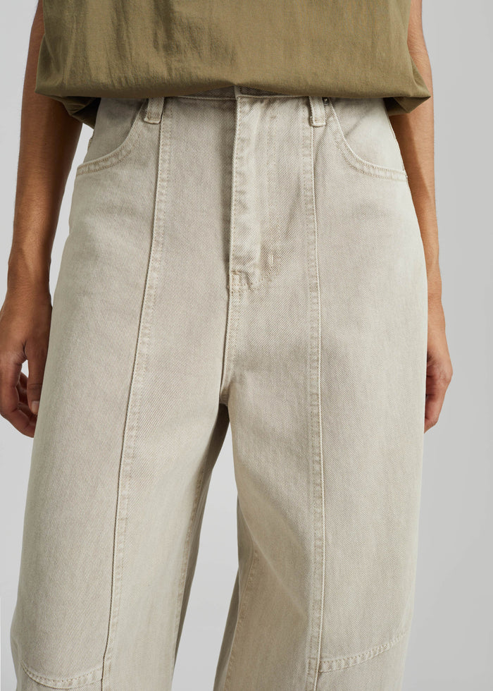 Idre Barrel Leg Jeans - Beige