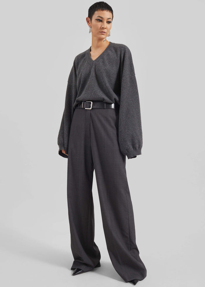 Ilston V-Neck Sweater - Grey