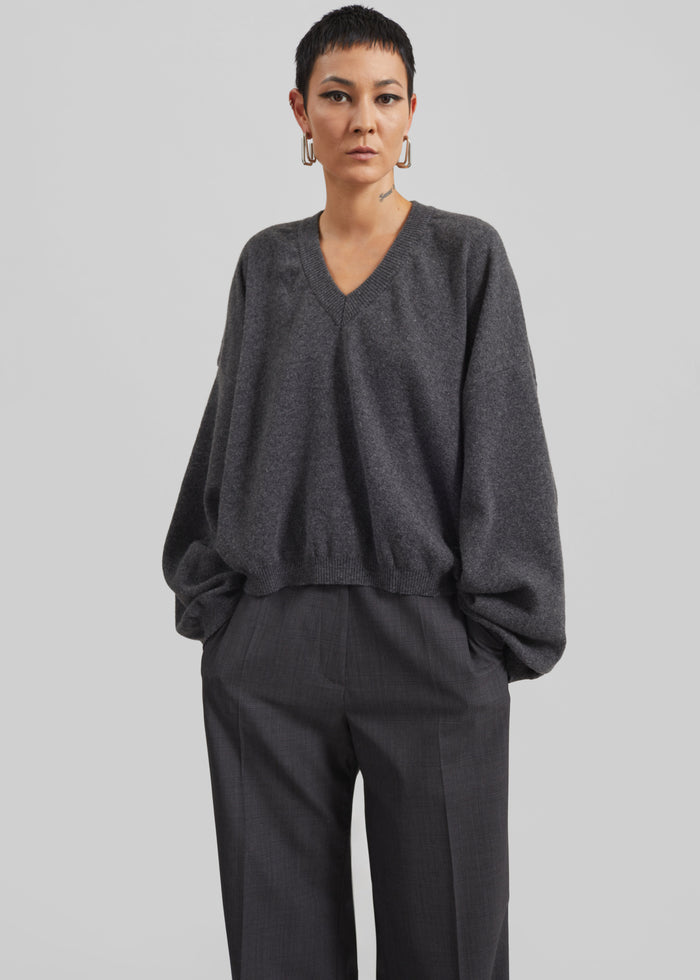 Ilston V-Neck Sweater - Grey