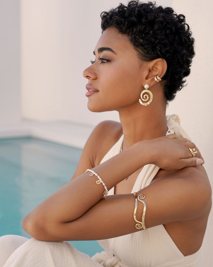 Intertwined Aura Arm Cuff
