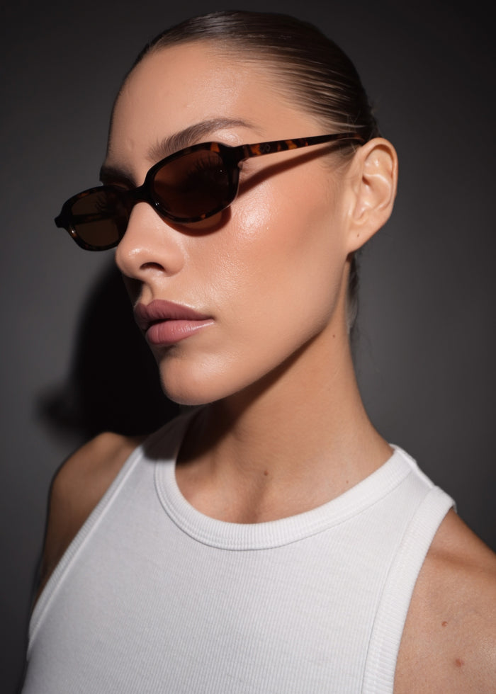 Karen Wazen Carolyn Sunglasses - Tortoise