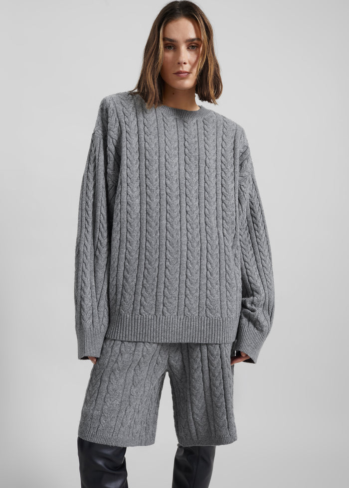 Karmoy Cable Knit Padded Sweater - Grey