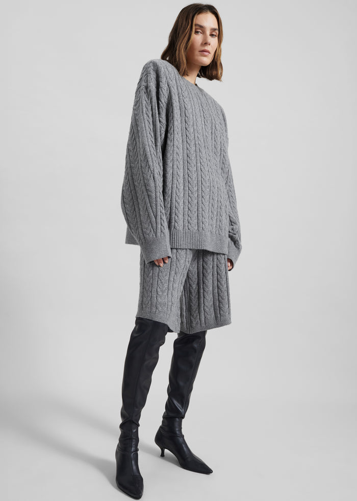 Karmoy Cable Knit Padded Sweater - Grey