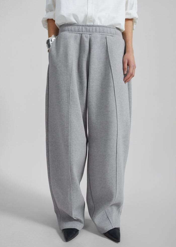 Keane Tapered Sweatpants - Grey