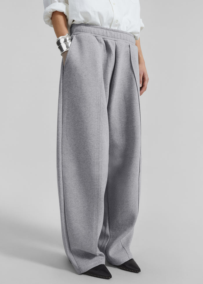 Keane Tapered Sweatpants - Grey