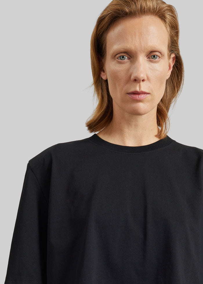 Kelan Padded Cropped Tee - Black