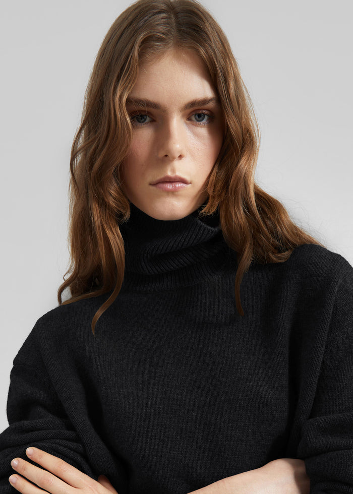 Koler Padded Knit Turtleneck - Black
