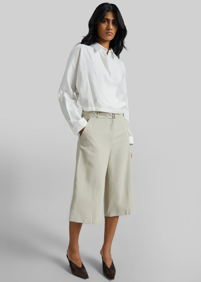 Lavre Belted Bermuda Shorts - Beige Melange